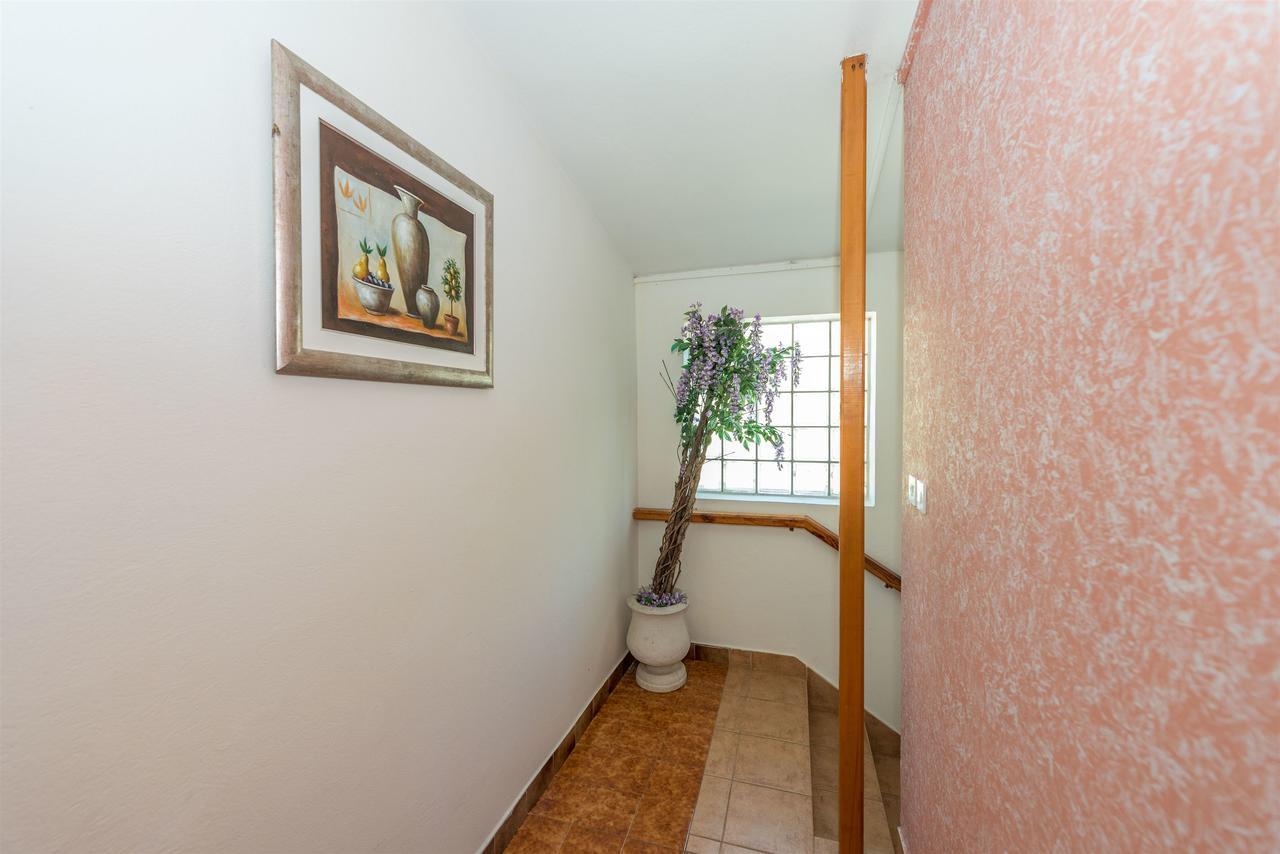 Apartments And Rooms Dragica Starigrad Paklenica Εξωτερικό φωτογραφία