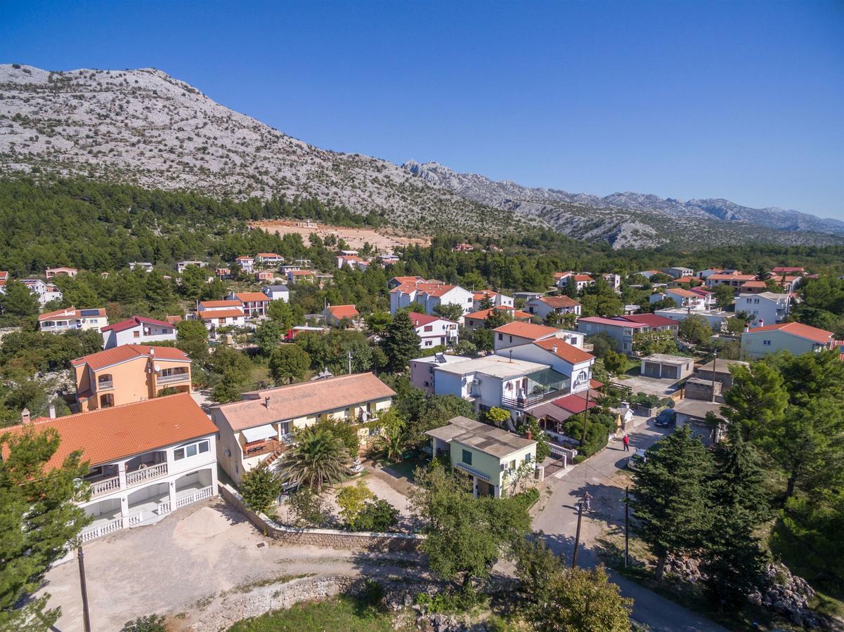 Apartments And Rooms Dragica Starigrad Paklenica Εξωτερικό φωτογραφία
